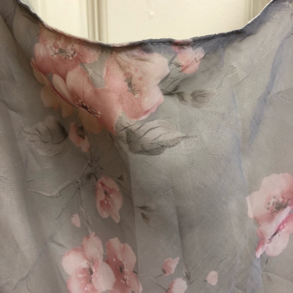 80’s Vintage Beautiful Dress - Picture 2 of 8